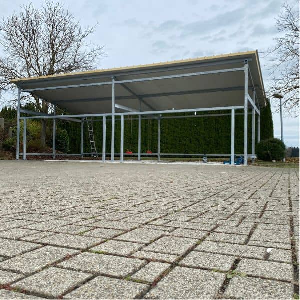 Stahl- oder Holzkonstruktion als stabile Basis